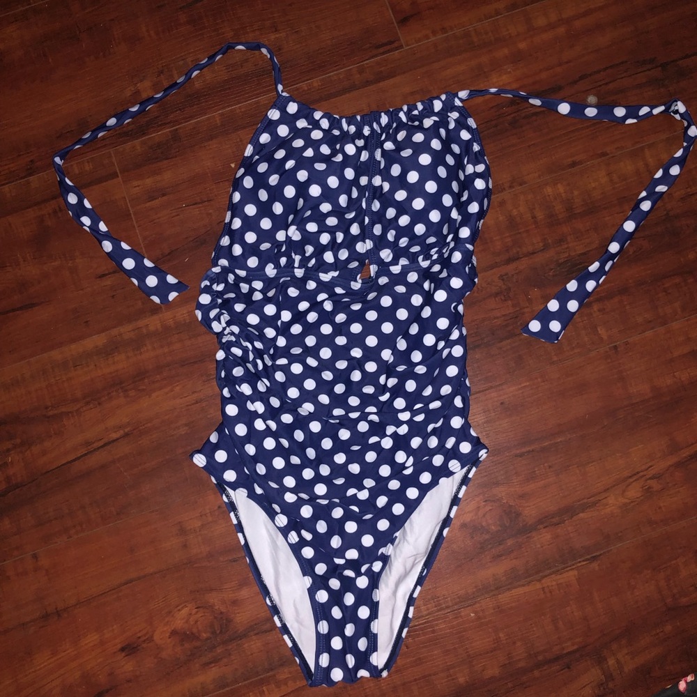 Bathing suit